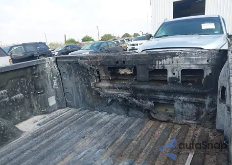 2019 Chevrolet Silverado 1500 Custom z USA, uszkodzony, nr VIN 3GCPWBEH3KG230623